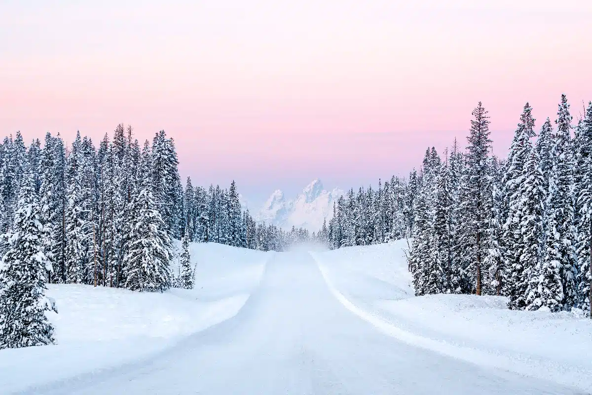 USA Winter Season: Dates, Weather & Traditions - USAdventure